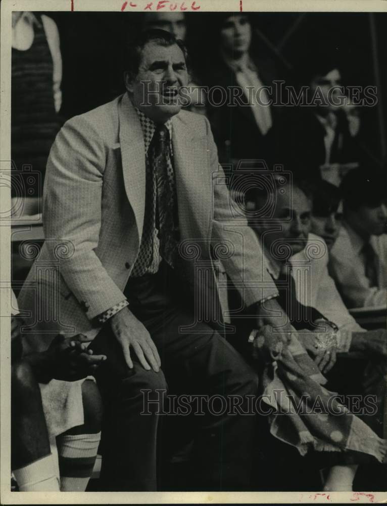 1972 Press Photo Houston Guy Lewis reacts on the sideline during game.- Historic Images