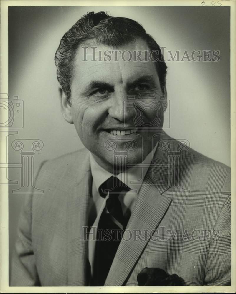 1972 Press Photo University of Houston head basketball coach Guy V. Lewis.- Historic Images