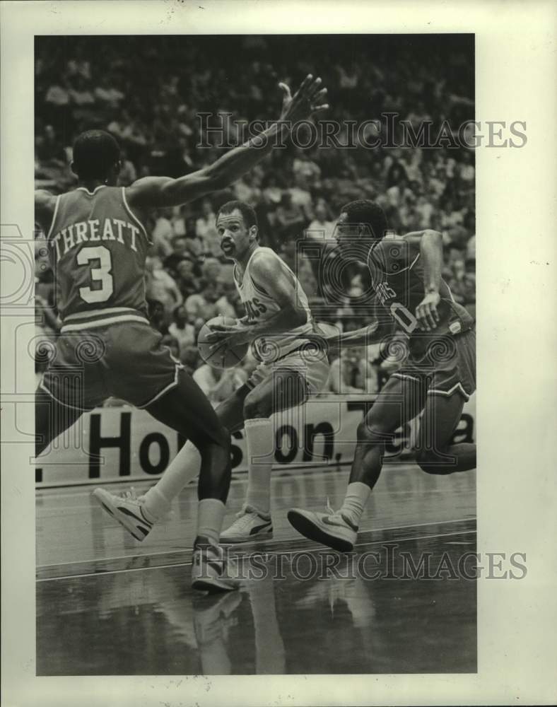 1984 Press Photo John Lucas, Rockets basketball player in game - hcs15035- Historic Images