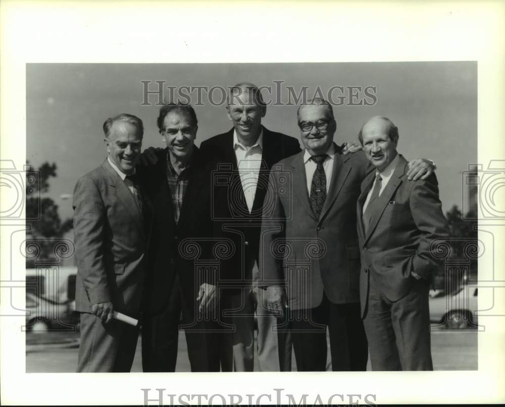1989 Press Photo Rice University football legends pose for a group photograph.- Historic Images