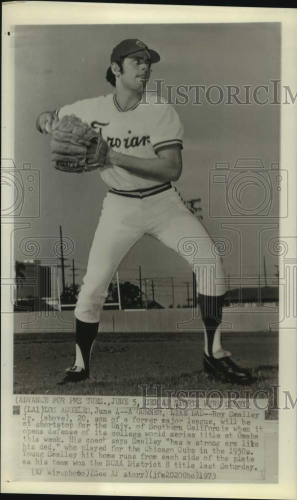 1973 Press Photo USC shortstop Roy Smalley, Jr. ready for college world series.- Historic Images