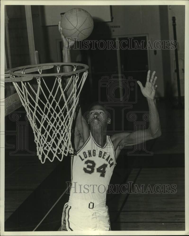 1970 Press Photo Cal State-Long Beach All-Coast forward Sam Robinson.- Historic Images