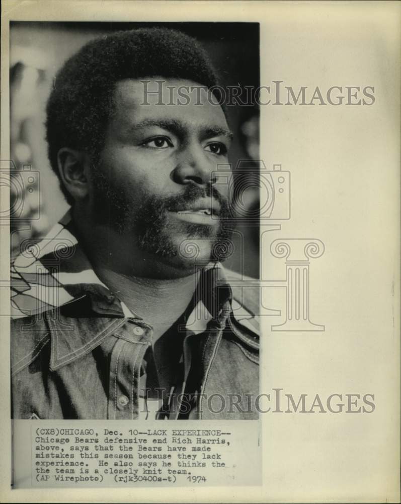 1974 Press Photo Bears&#39; defensive end Rich Harris discusses team experience.- Historic Images