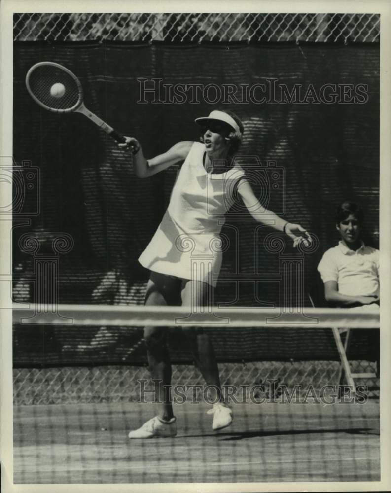 1971 Press Photo Tennis player Evelyn Houseman, Texas - hcs17850- Historic Images