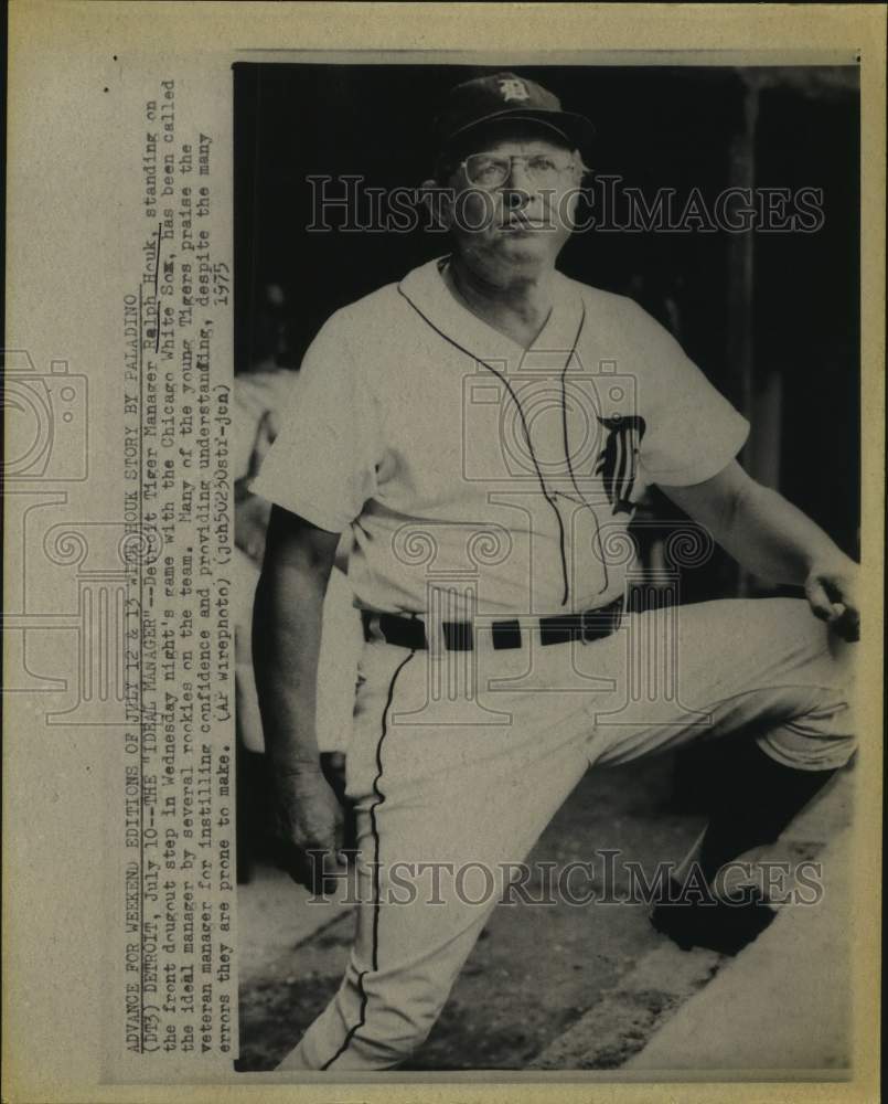 1975 Press Photo Detroit Tigers Manager Ralph Houk in dugout during game- Historic Images