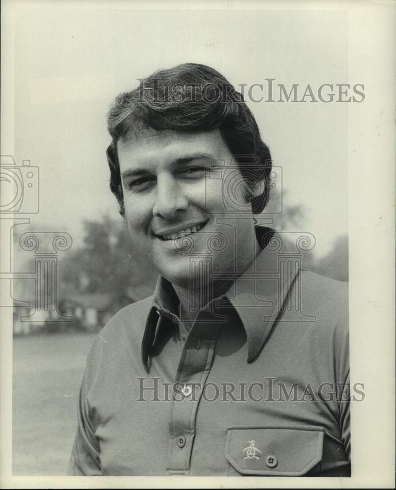 1985 Press Photo Houston football coach Don Schverak smiles for close-up photo- Historic Images