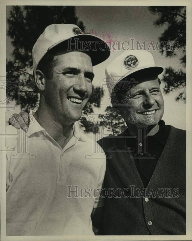 1967 Press Photo Golfers Wilson Schodekopf and Ed Hopkins. - hcs17966- Historic Images