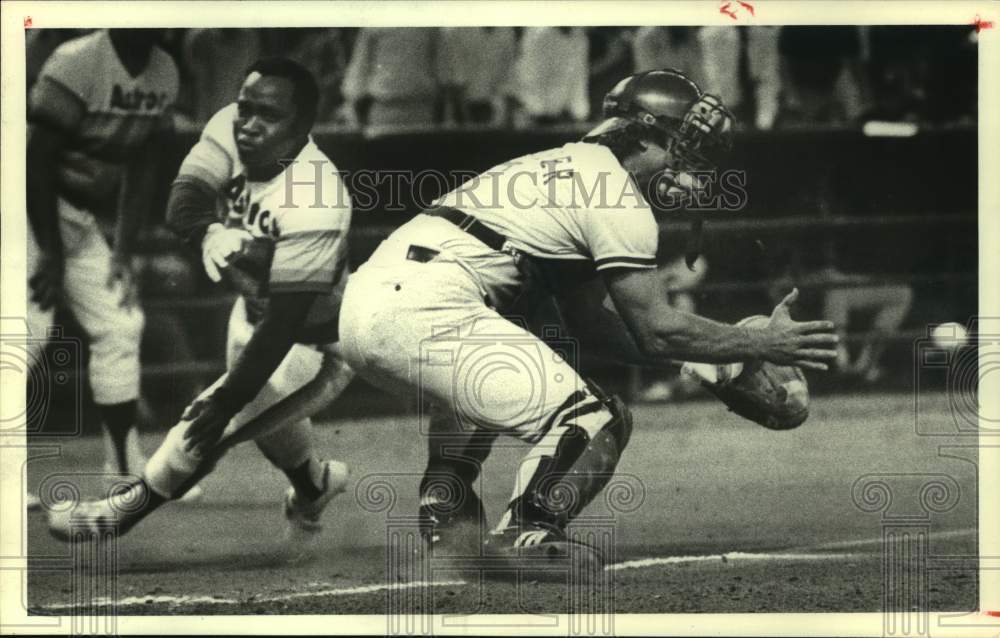 1980 Press Photo Houston Astros baseball player Joe Morgan scores at home plate- Historic Images