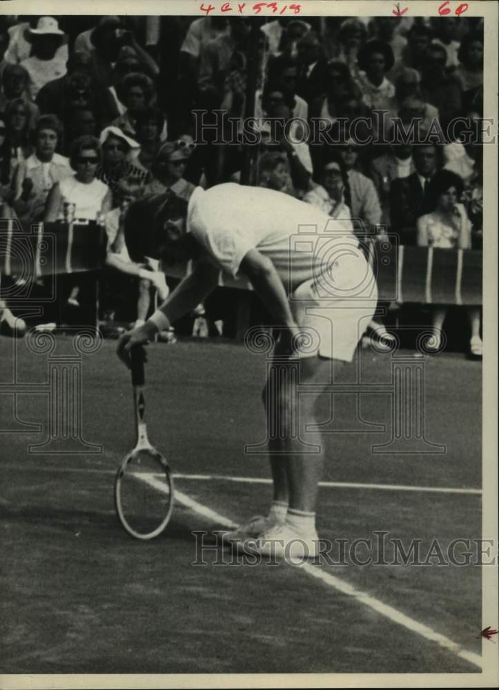 1970 Press Photo Tennis player Cliff Richey looks down at the ground during game- Historic Images