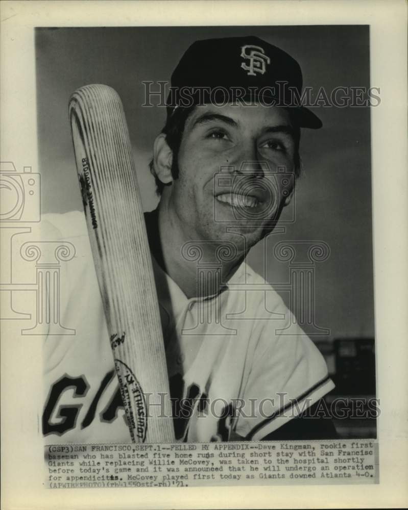 1971 Press Photo San Francisco Giants baseball player Dave Kingman holds bat- Historic Images
