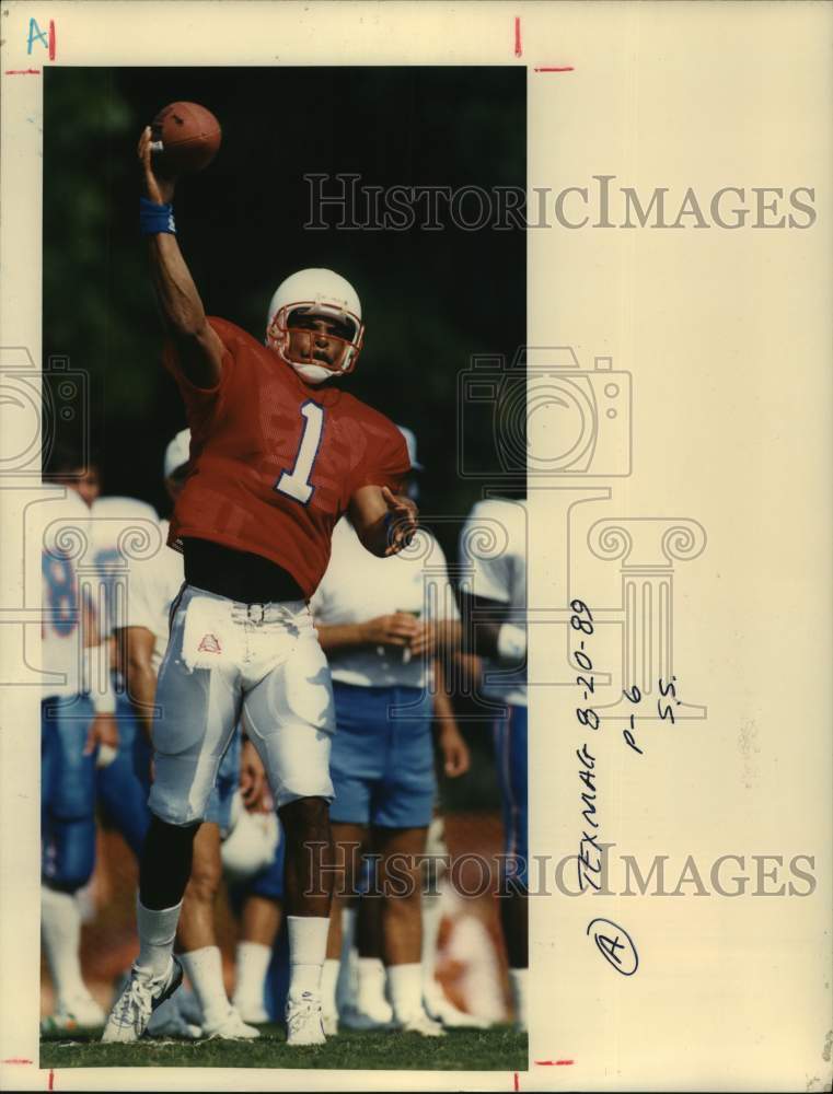 1989 Press Photo Houston Oilers football player Warren Moon throws pass- Historic Images