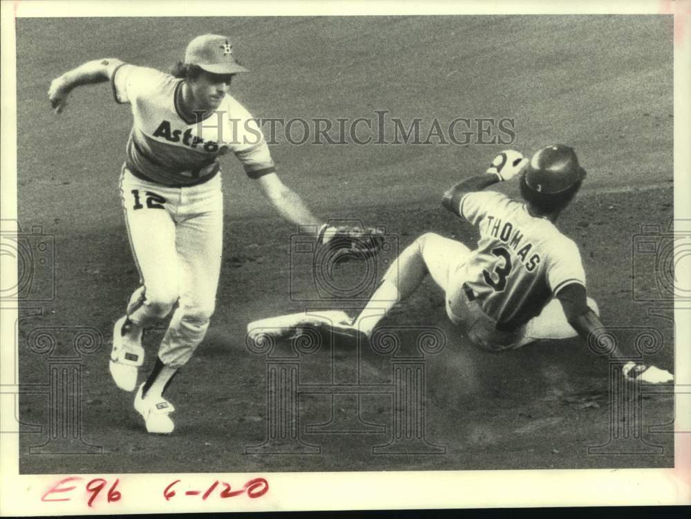 1979 Press Photo Dodgers&#39; Derrel Thomas steals as Astros Craig Reynolds covers.- Historic Images