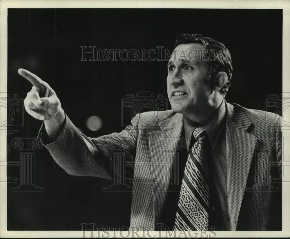 1971 Press Photo Western Kentucky University basketball coach John Oldham- Historic Images