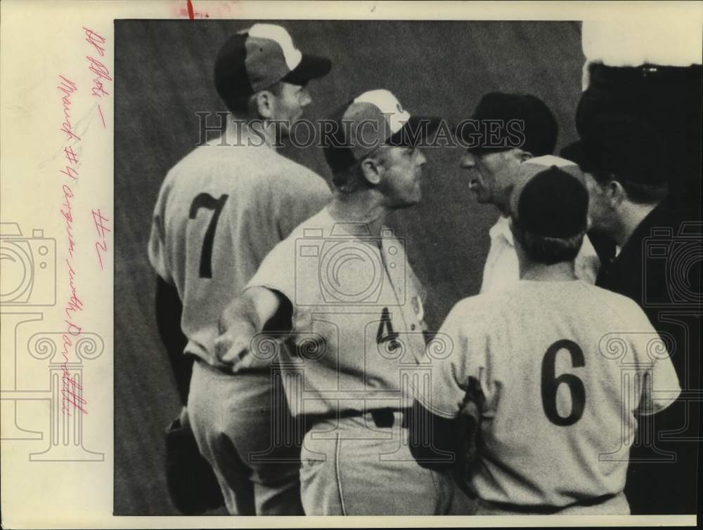 1970 Press Photo Expos&#39; manager Gene Mauch argues with umpire Augie Donatelli.- Historic Images