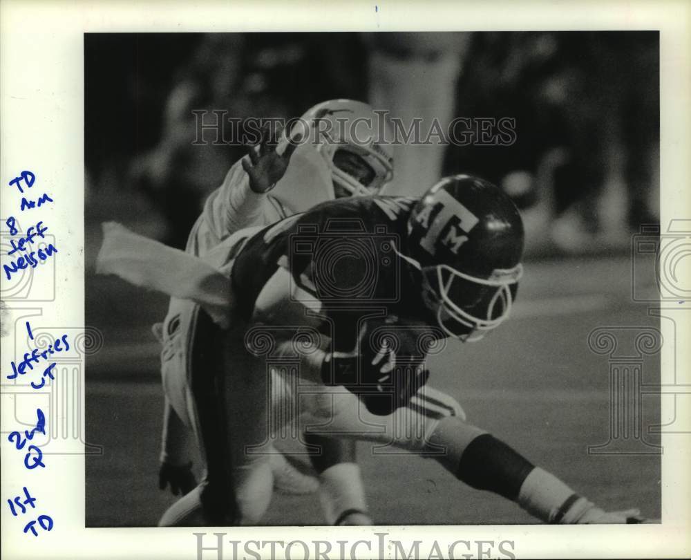 1985 Press Photo A&amp;M wide receiver Jeff Nelson scores touchdown on a reception- Historic Images