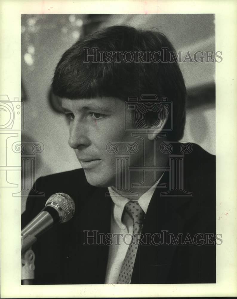 1984 Press Photo Houston Oilers Quarterback Gifford Nielsen - hcs20216- Historic Images