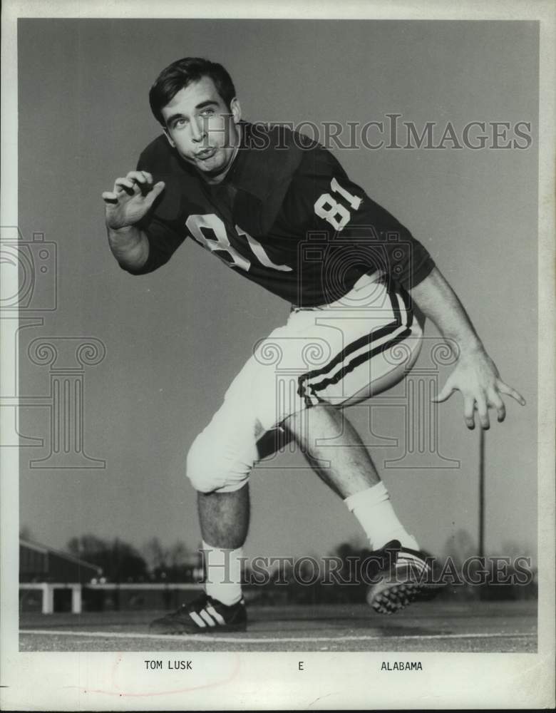 1971 Press Photo Alabama football end Tom Lusk runs in practice - hcs20377- Historic Images