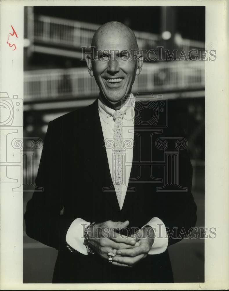 1990 Press Photo Tennis legend and designer Ted Tinling - hcs20557- Historic Images