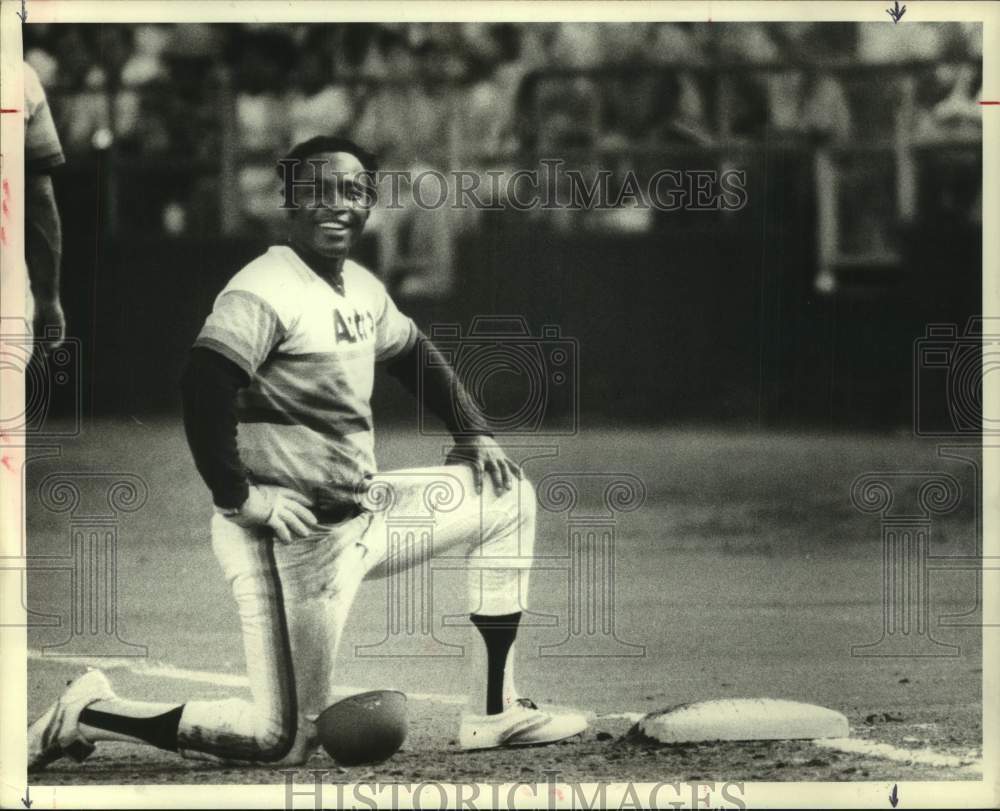 1980 Press Photo Astros&#39; Joe Morgan can&#39;t believe they picked him off at first.- Historic Images