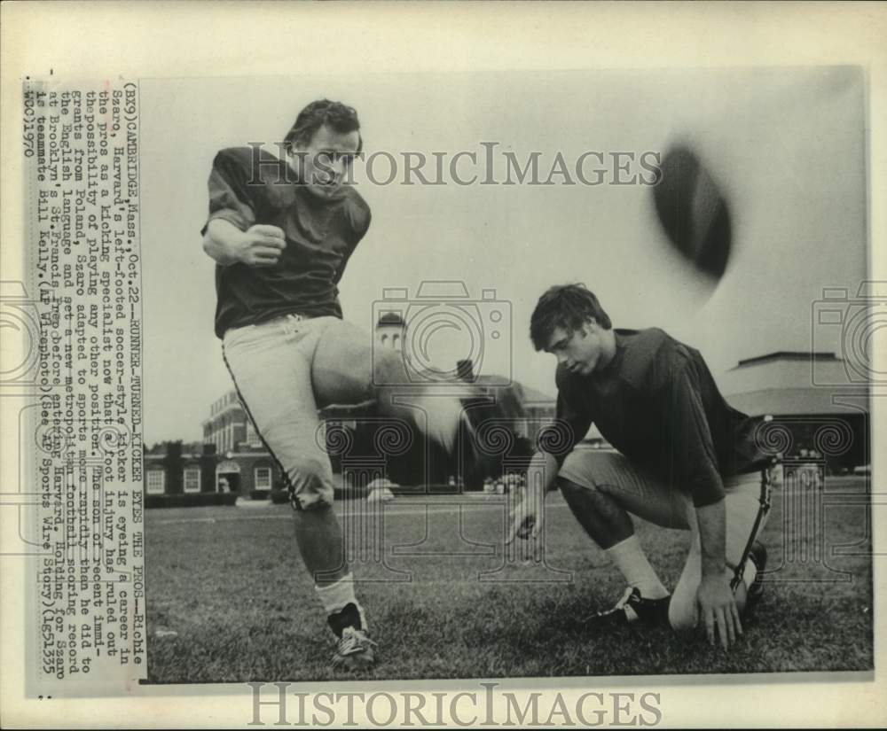 1970 Press Photo Harvard&#39;s kicker Richie Szaro eyes a career in pro football.- Historic Images