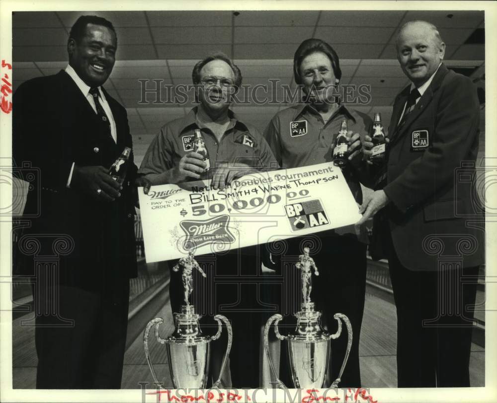 1981 Press Photo Nat&#39;l Doubles bowling winners Wayne Thompson &amp; Bill Smith- Historic Images