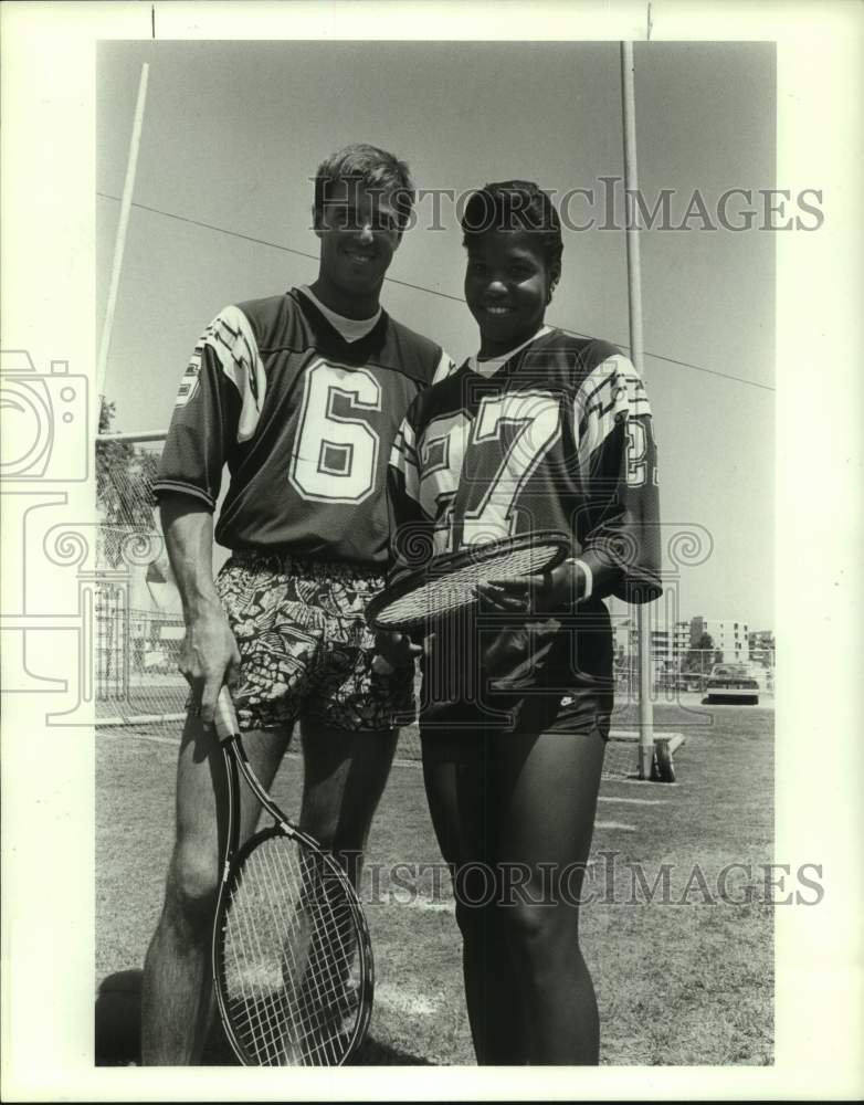 1987 Press Photo Tennis pro Lori McNeil &amp; San Diego football player Benirschke- Historic Images