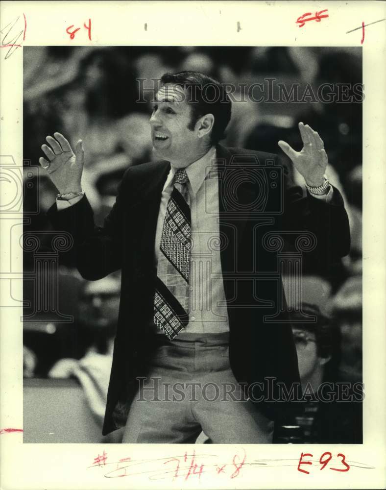 1979 Press Photo University of Arkansas Razorback basketball coach Eddie Sutton- Historic Images