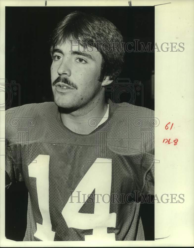 1981 Press Photo UCLA quarterback Tom Ramsey, a top passer - hcs21973- Historic Images