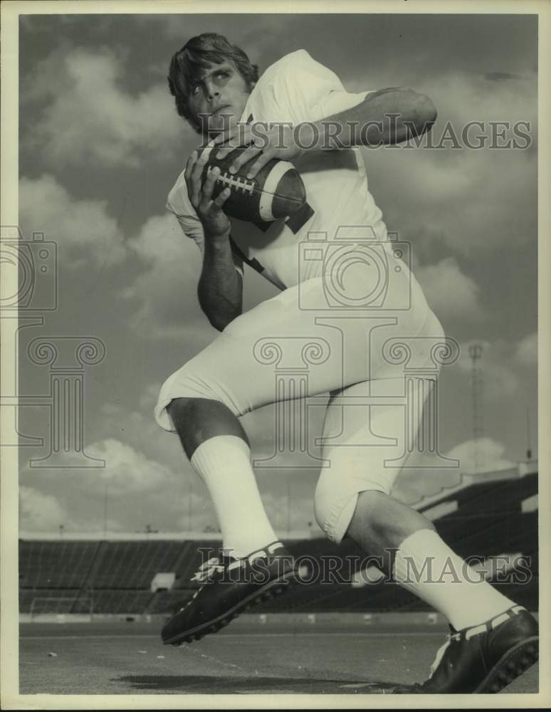 1972 Press Photo Football player Mike Presley - hcs22261- Historic Images