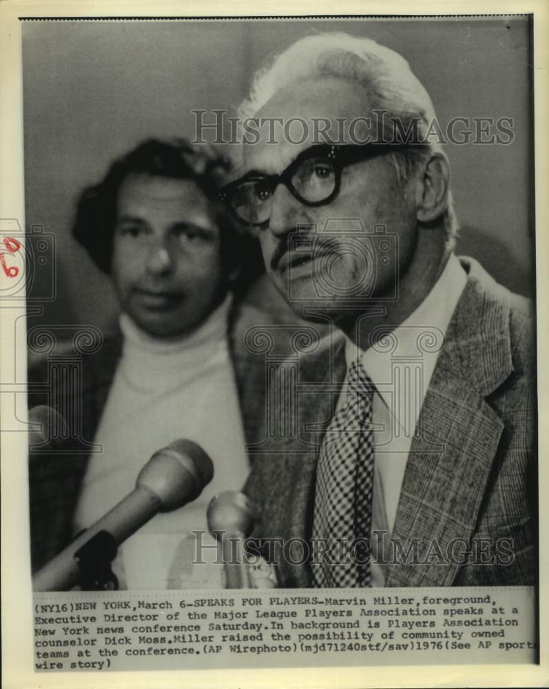 1976 Press Photo Marvin Miller of the Major League Baseball Players speaks- Historic Images