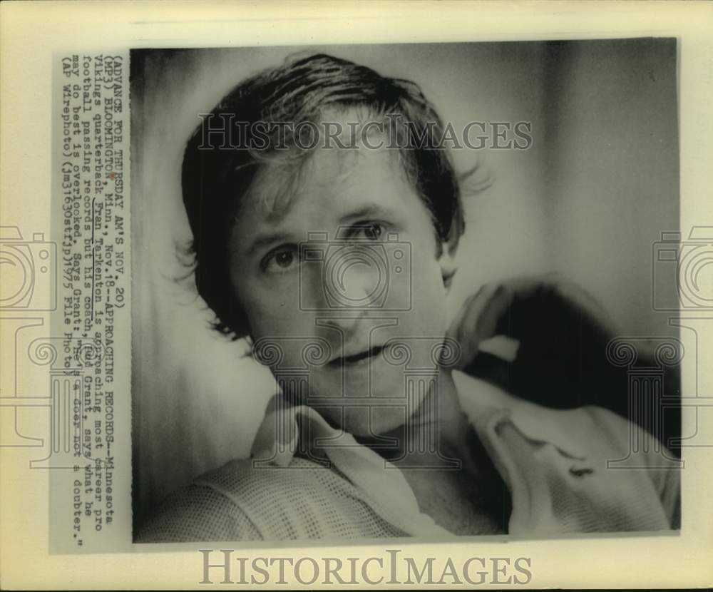 1975 Press Photo Minnesota Vikings football player Fran Tarkenton - hcs22493- Historic Images