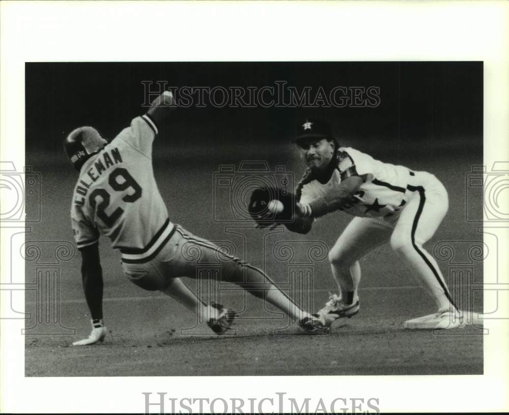 1990 Press Photo Astro Rafael Ramirez gets the out on Cardinals&#39; Vince Coleman- Historic Images