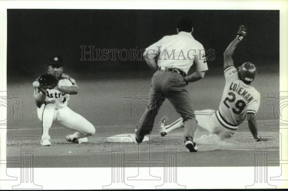 1990 Press Photo St. Louis Cardinals and Houston Astros play baseball- Historic Images