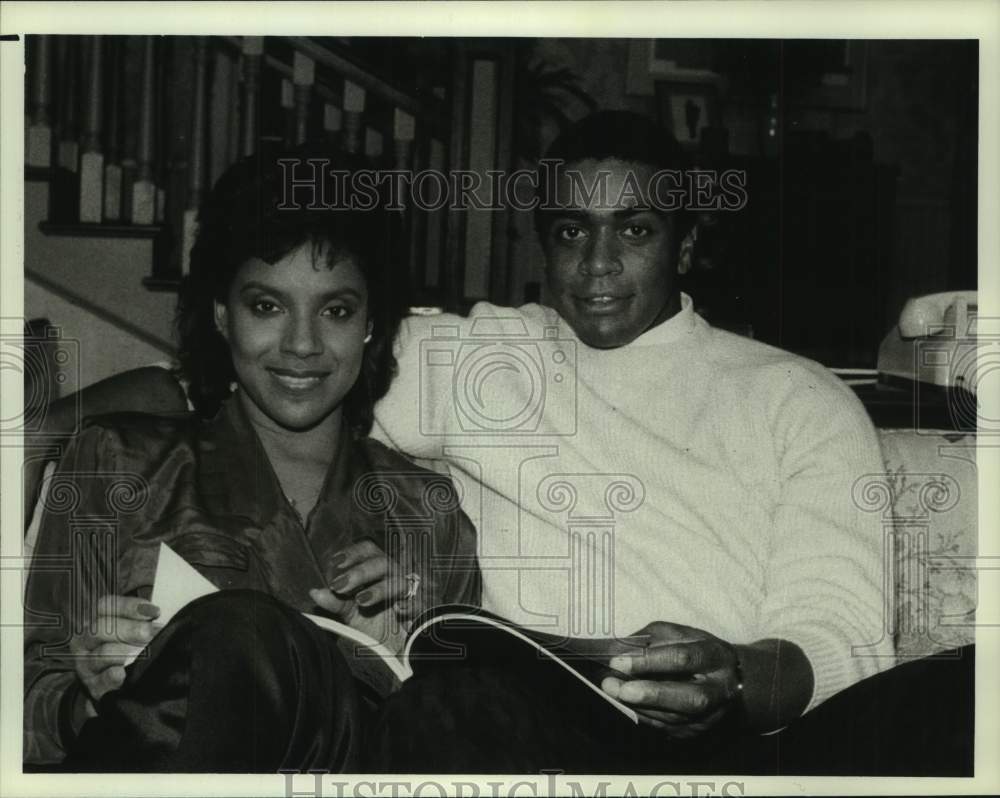 1986 Press Photo Newlyweds Ahmad and Phylicia Rashad host Valentine&#39;s special- Historic Images