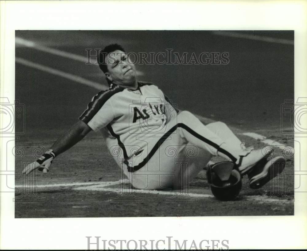 1991 Press Photo Astros&#39; Mark Portugal hit by pitch from Expos&#39; Brian Barnes- Historic Images