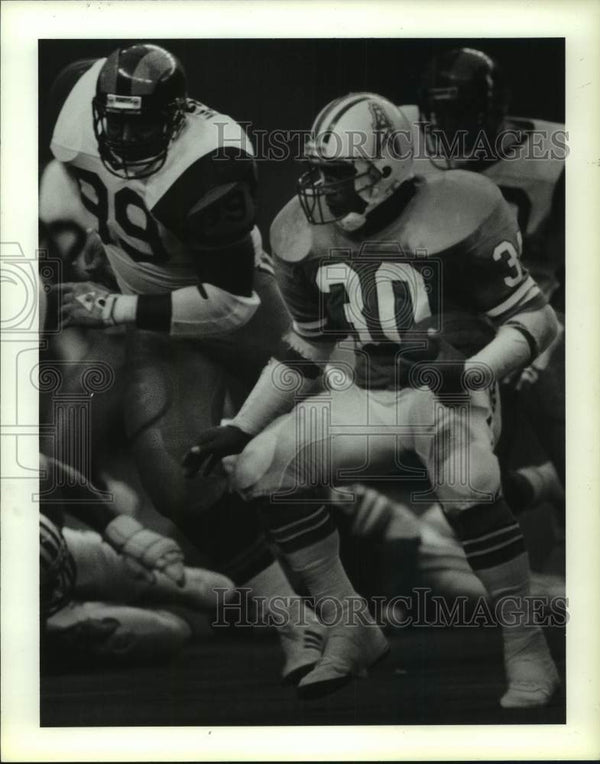 1987 Press Photo Houston Oilers football player Mike Rozier #30 runs ...