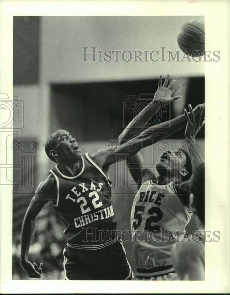 1986 Press Photo Texas Christian and Rice play men&#39;s college basketball- Historic Images