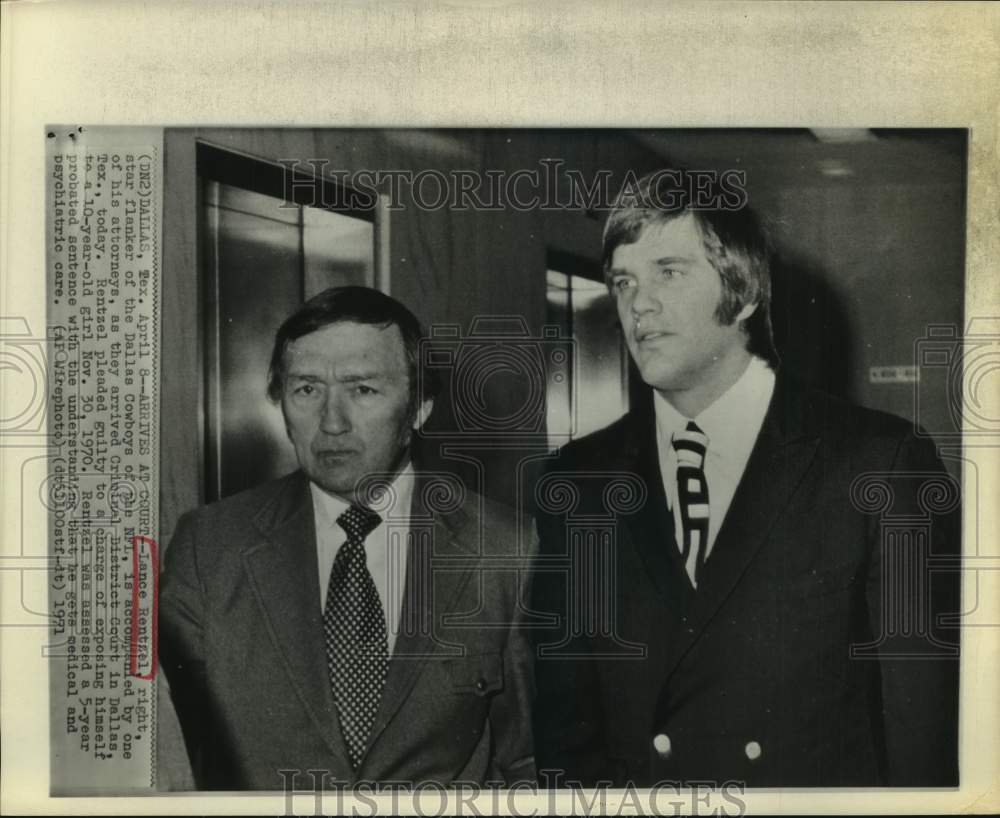 1971 Press Photo Dallas Cowboys football player Lance Rentzel and attorney- Historic Images