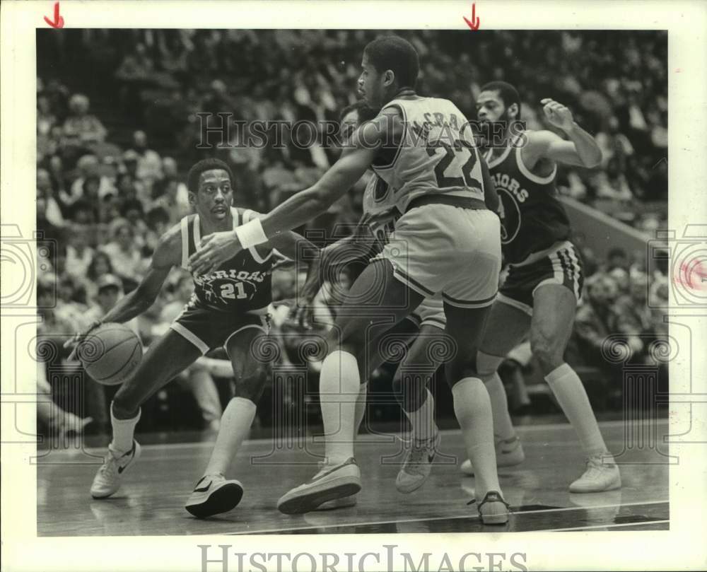 1986 Press Photo Houston Rockets and Golden State Warriors play NBA basketball- Historic Images