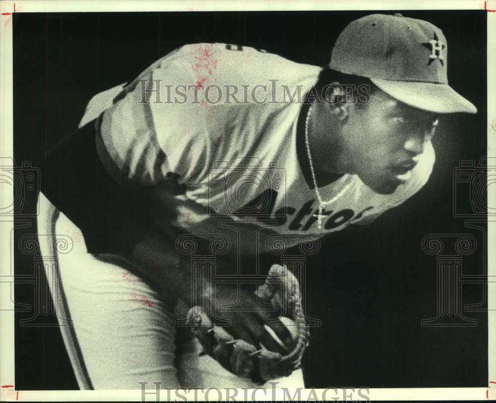 1981 Press Photo Houston Astros baseball pitcher J.R. Richard on the mound- Historic Images