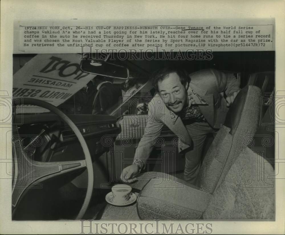 1972 Press Photo Oakland A's baseball player Gene Tenace in new car in New York- Historic Images