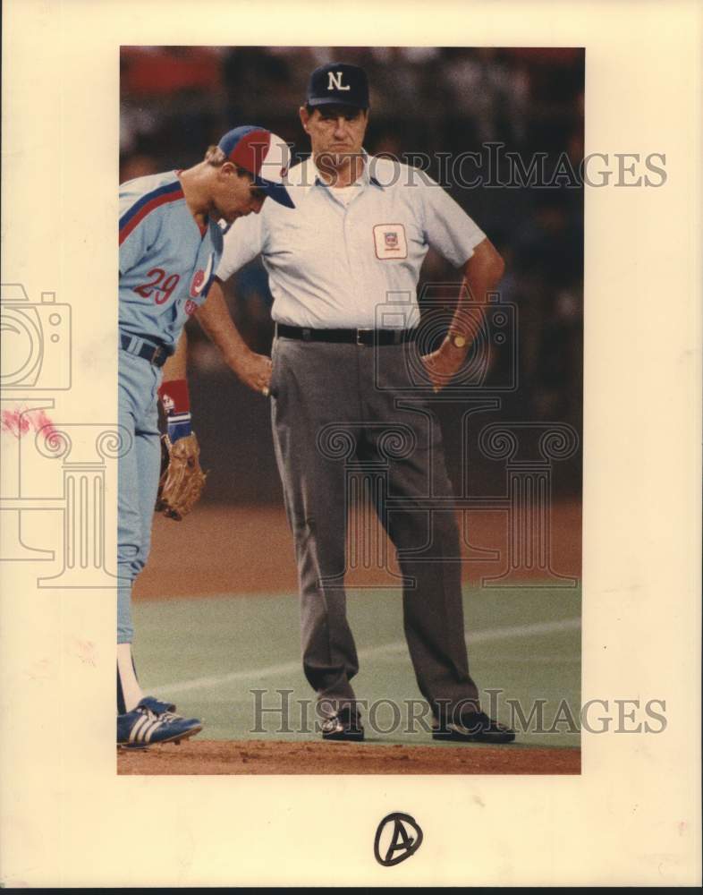 1988 Press Photo Baseball umpire Lee Wever in the Astrodome - hcs24698- Historic Images