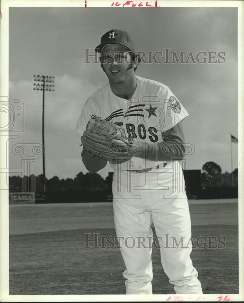 1972 Press Photo Houston Astros baseball pitcher Jim York on the mound- Historic Images