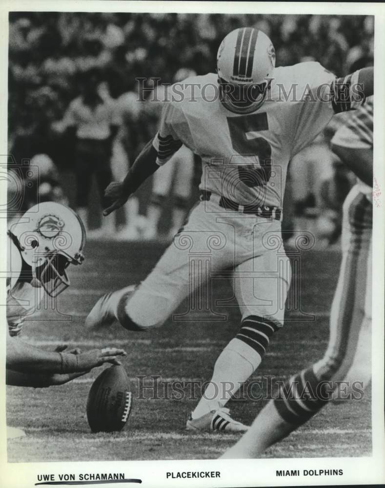 1989 Press Photo Miami Dolphins football kicker Uwe Von Schamann in action- Historic Images