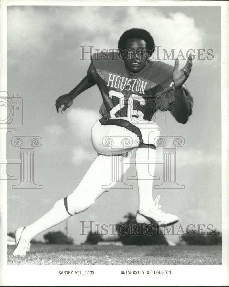 1977 Press Photo University of Houston football player Barney Williams runs- Historic Images