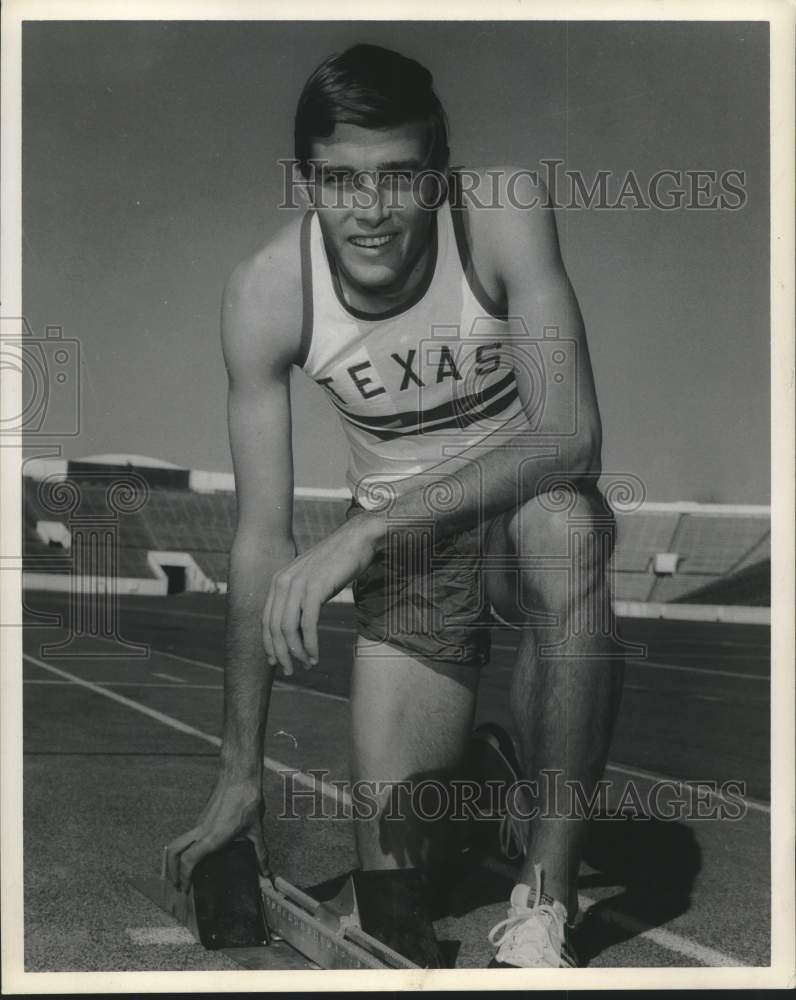 1971 Press Photo Texas track and field's 440-dash star Dave Horton - hcs25261- Historic Images