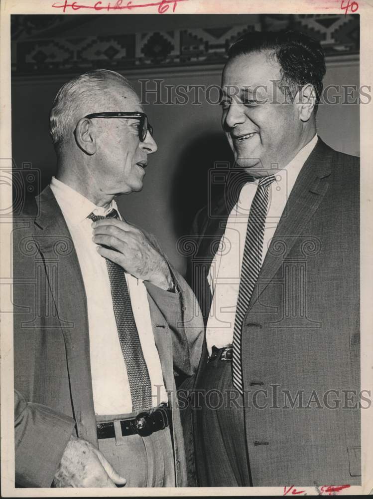 1960 Press Photo Boxing manager and promoter Lou Viscusi, right - hcs25343- Historic Images