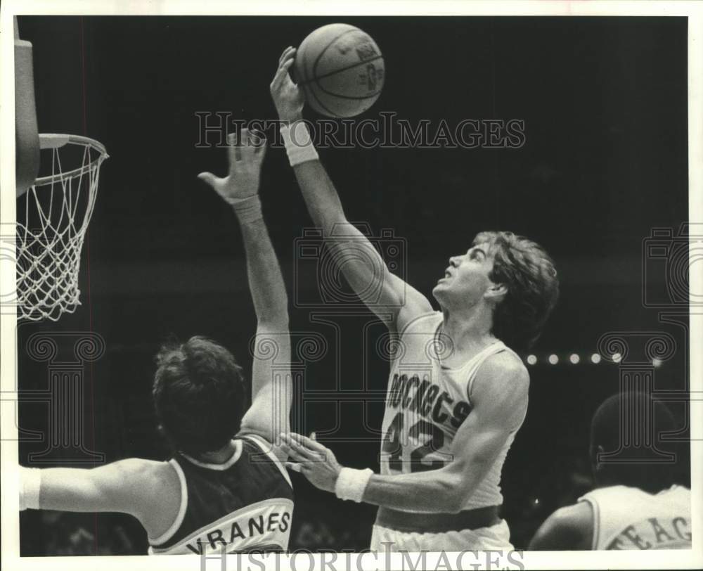 1983 Press Photo Houston Rockets and Seattle SuperSonics play NBA basketball- Historic Images