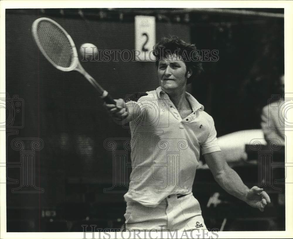 1979 Press Photo Tennis player Kim Warwick in action - hcs25567- Historic Images