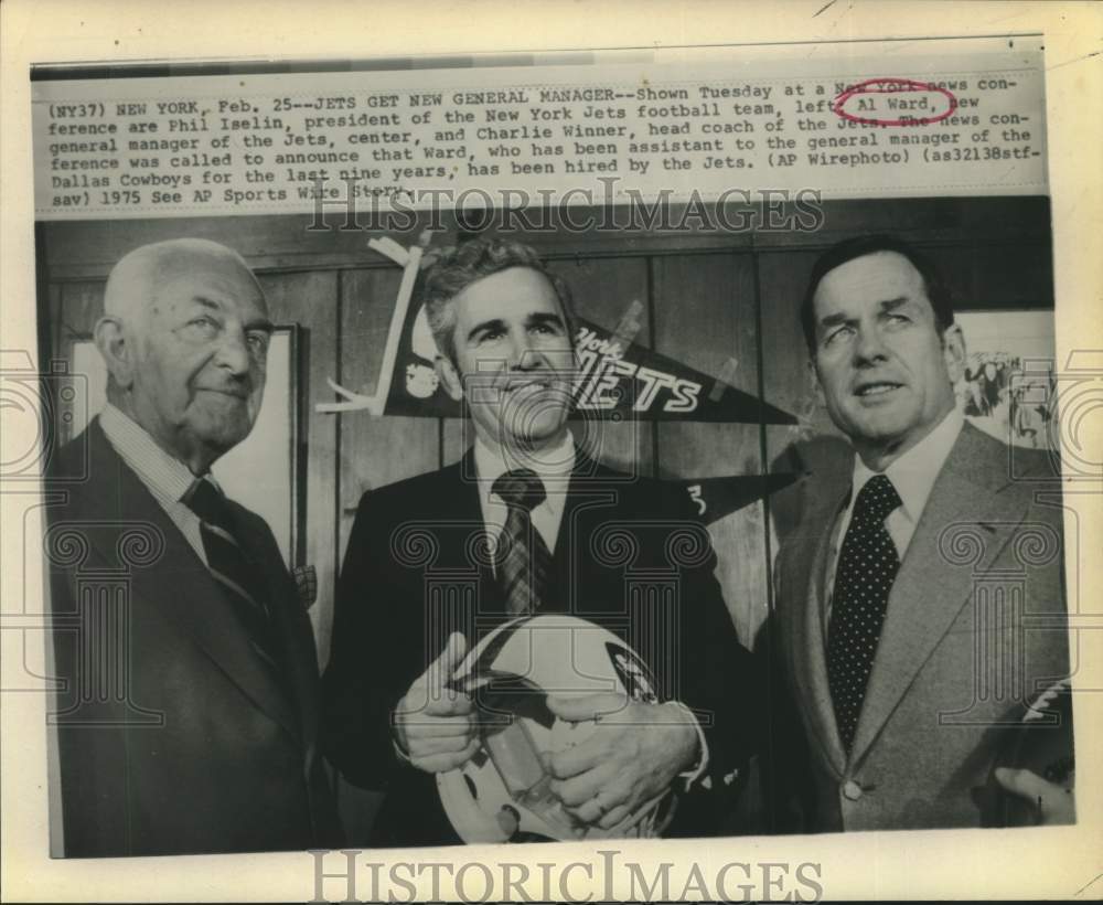 1975 Press Photo New York Jets football management in New York - hcs25604- Historic Images